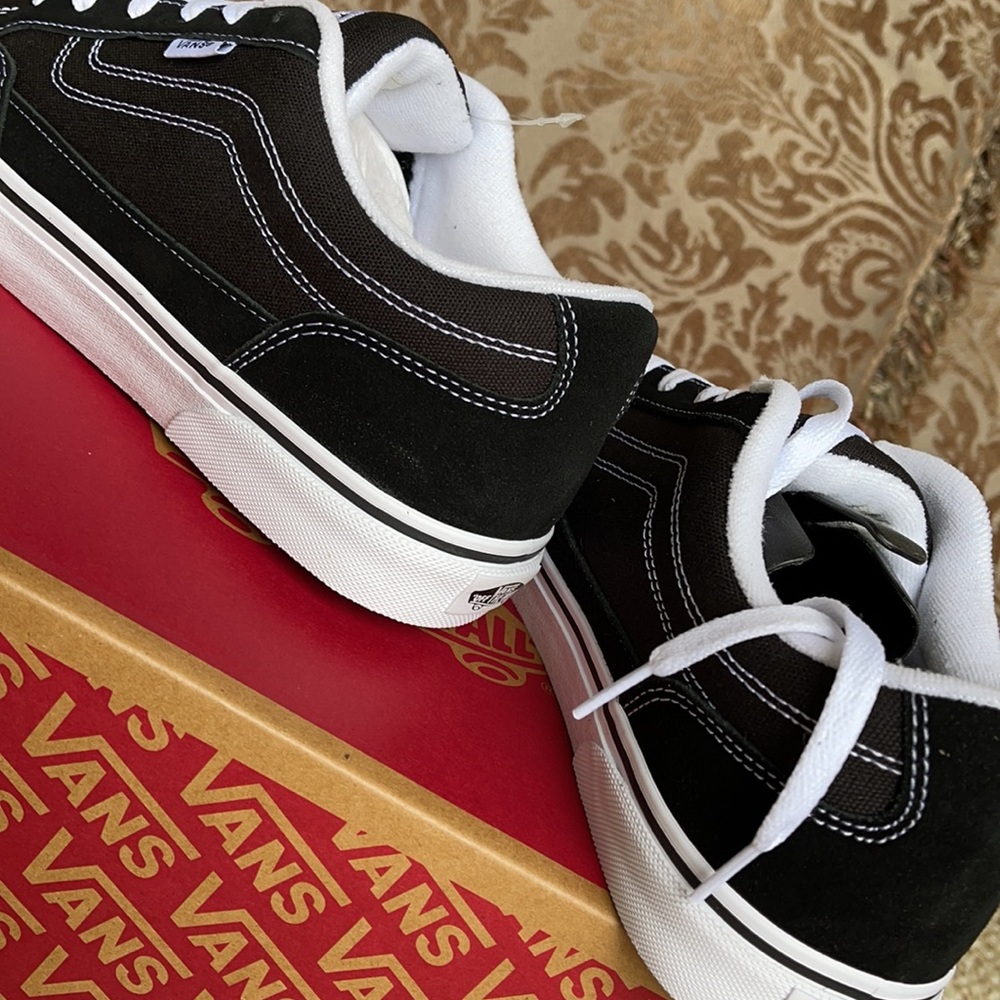 Vans WMNS Bearcat Black/White WMNS sneakers - athletic shoes Bearcat
VN000DT2BZW - Picture 14 of 16